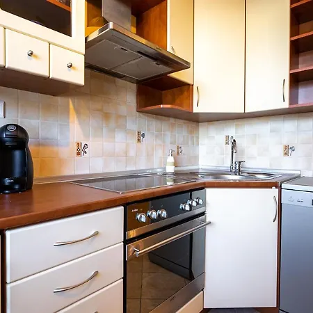 Rodzinny Apartament Z Garazem - Not For Ar-ab! Апартаменты