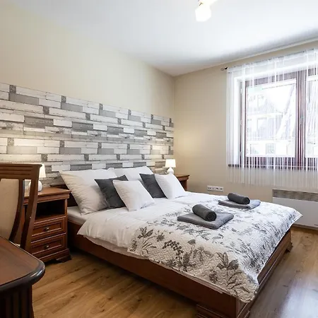 Rodzinny Apartament Z Garazem - Not For Ar-ab! Апартаменты