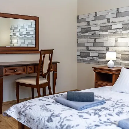 Rodzinny Apartament Z Garazem - Not For Ar-ab!