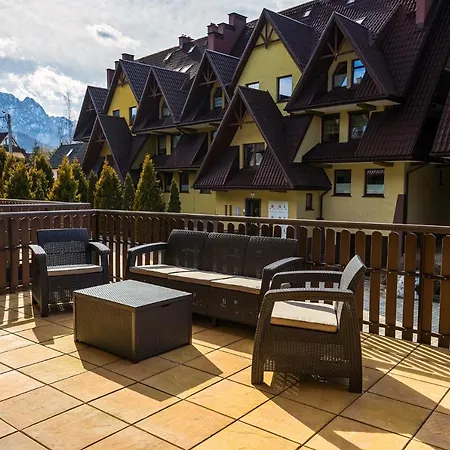 Apartment Rodzinny Apartament Z Garazem - Not For Ar-ab! *